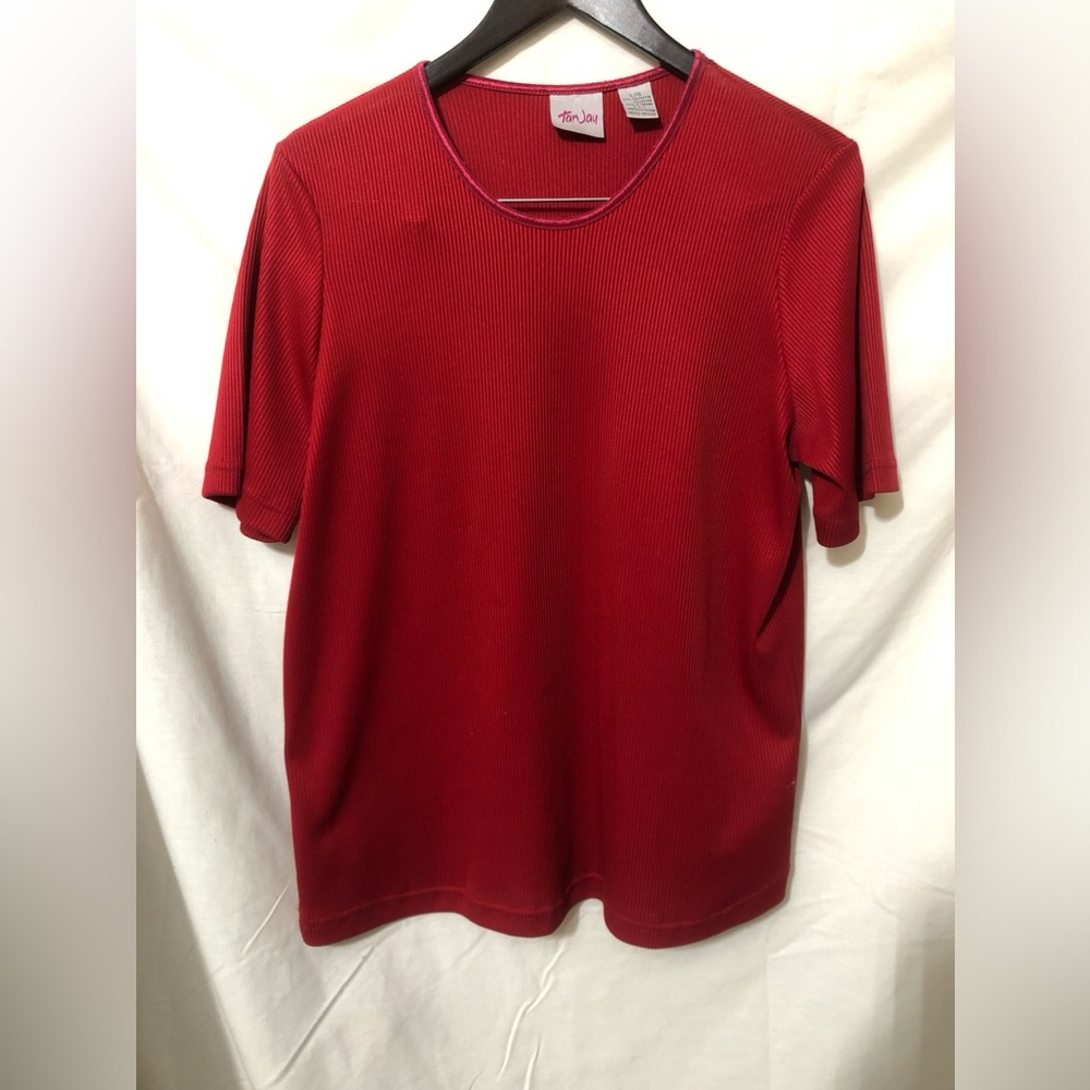 Women’s pull over top